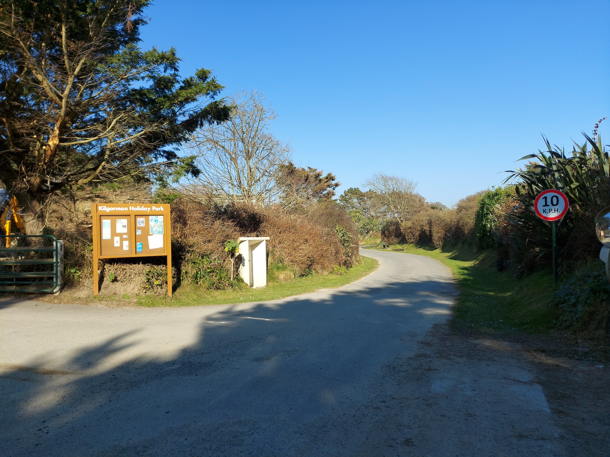 KHP Noticeboard and driveway